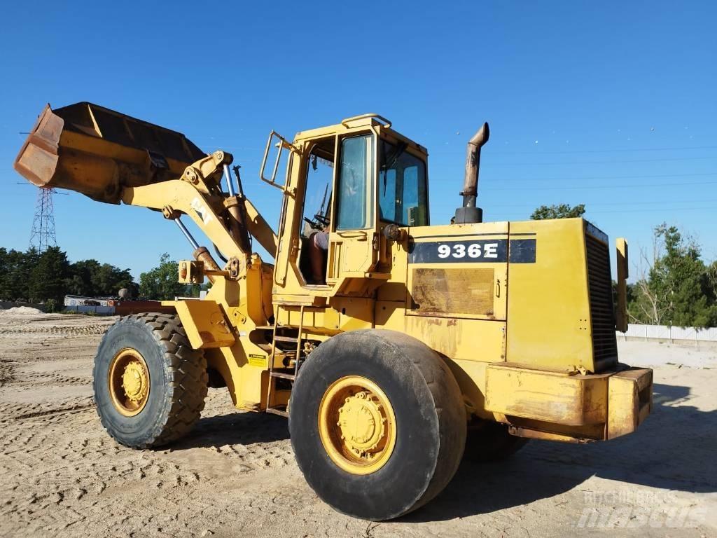 CAT 936 E Naudoti ratiniai krautuvai