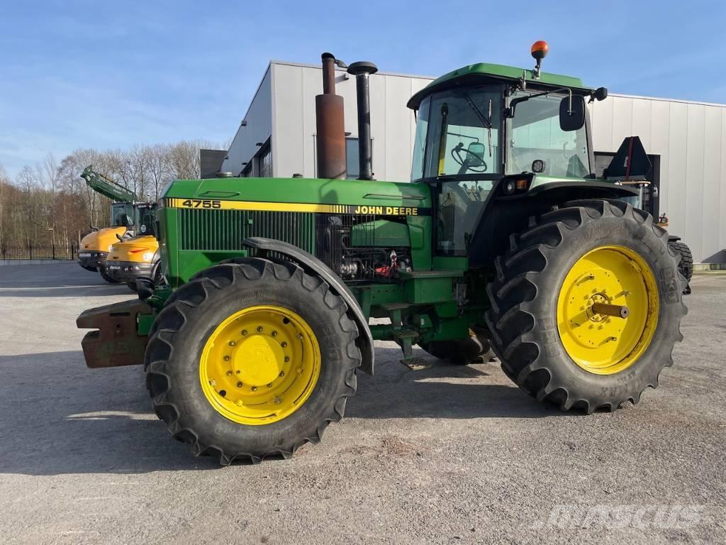 John Deere 4755 Traktoriai
