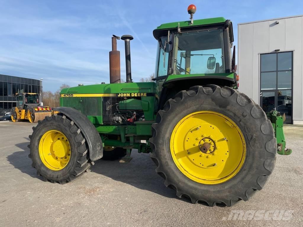 John Deere 4755 Traktoriai