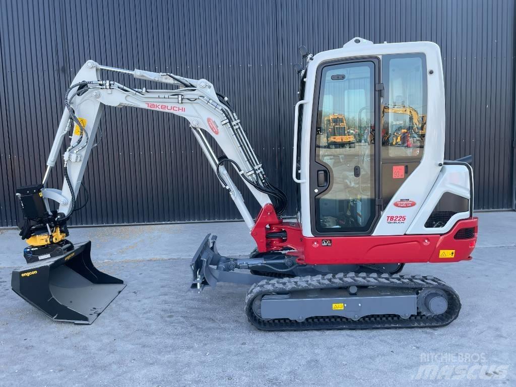 Takeuchi TB 225 Mini ekskavatoriai < 7 t