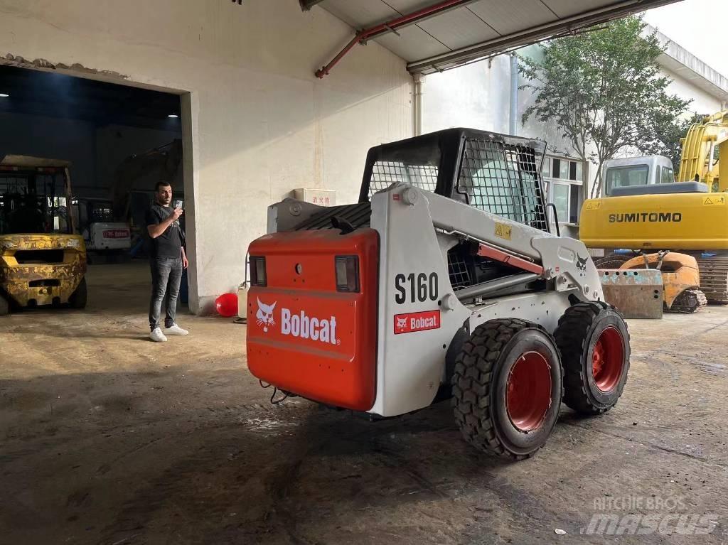 Bobcat S 160 Krautuvai su šoniniu pasukimu