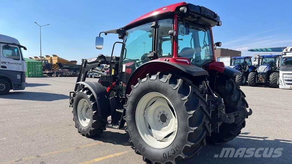 Valtra A75 Tractor Traktoriai