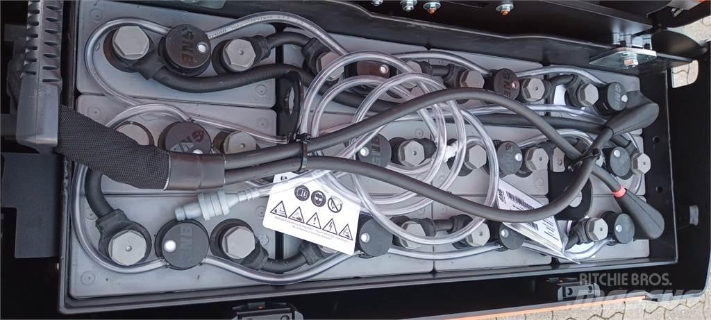 Toyota LPE 250 Mažų aukščių keltuvai