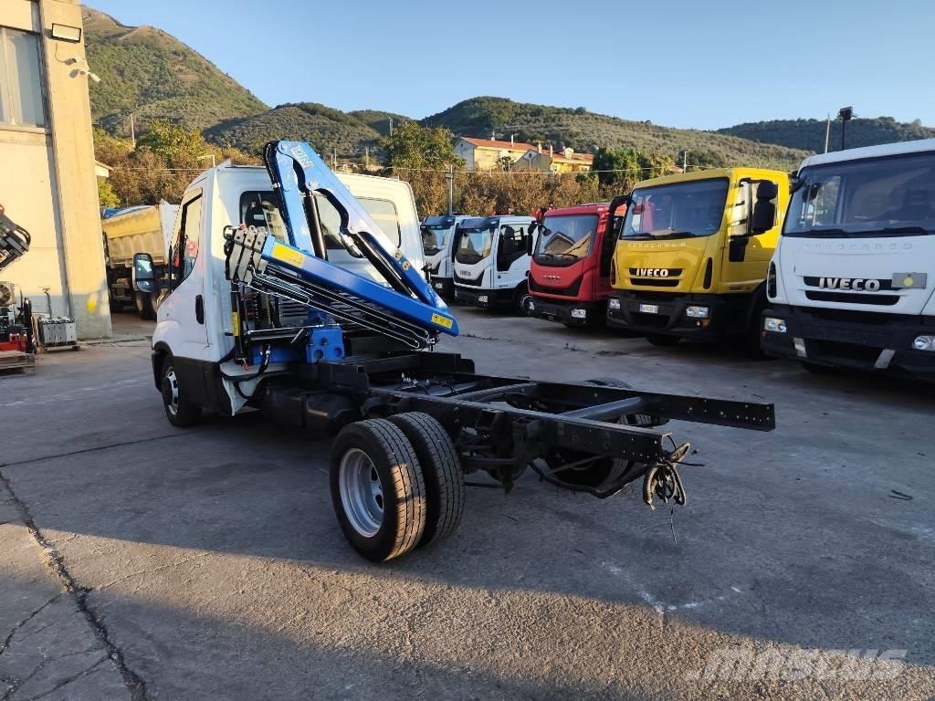 Iveco Daily 35-150 Automobiliniai kranai