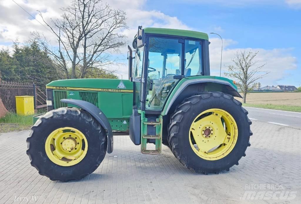 John Deere 6800 Traktoriai
