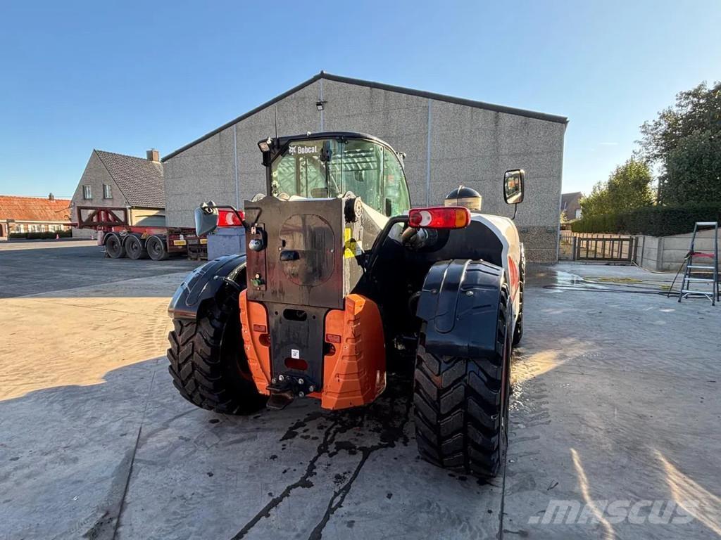 Bobcat TL470 Teleskopiniai krautuvai žemės ūkiui