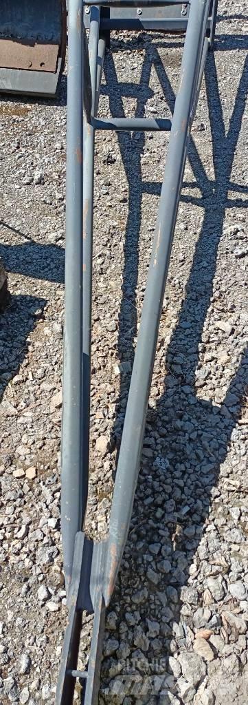 Manitou Żuraw P1000 Kiti naudoti statybos komponentai
