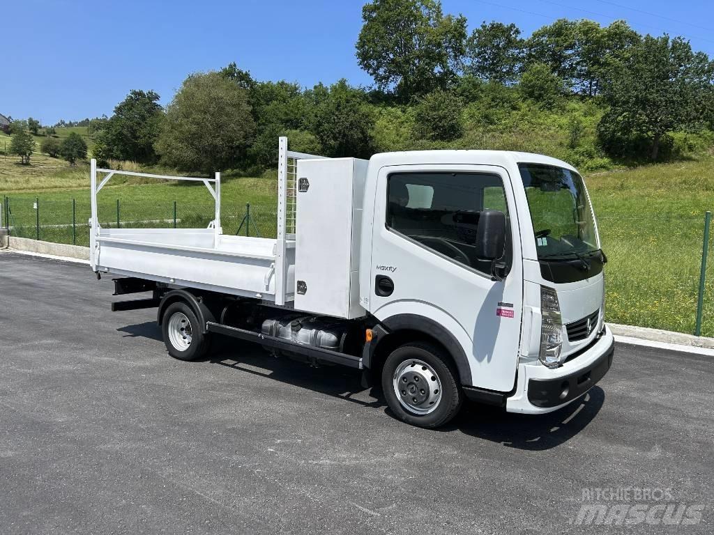 Renault Maxity Pikapai / Bortiniai sunkvežimiai