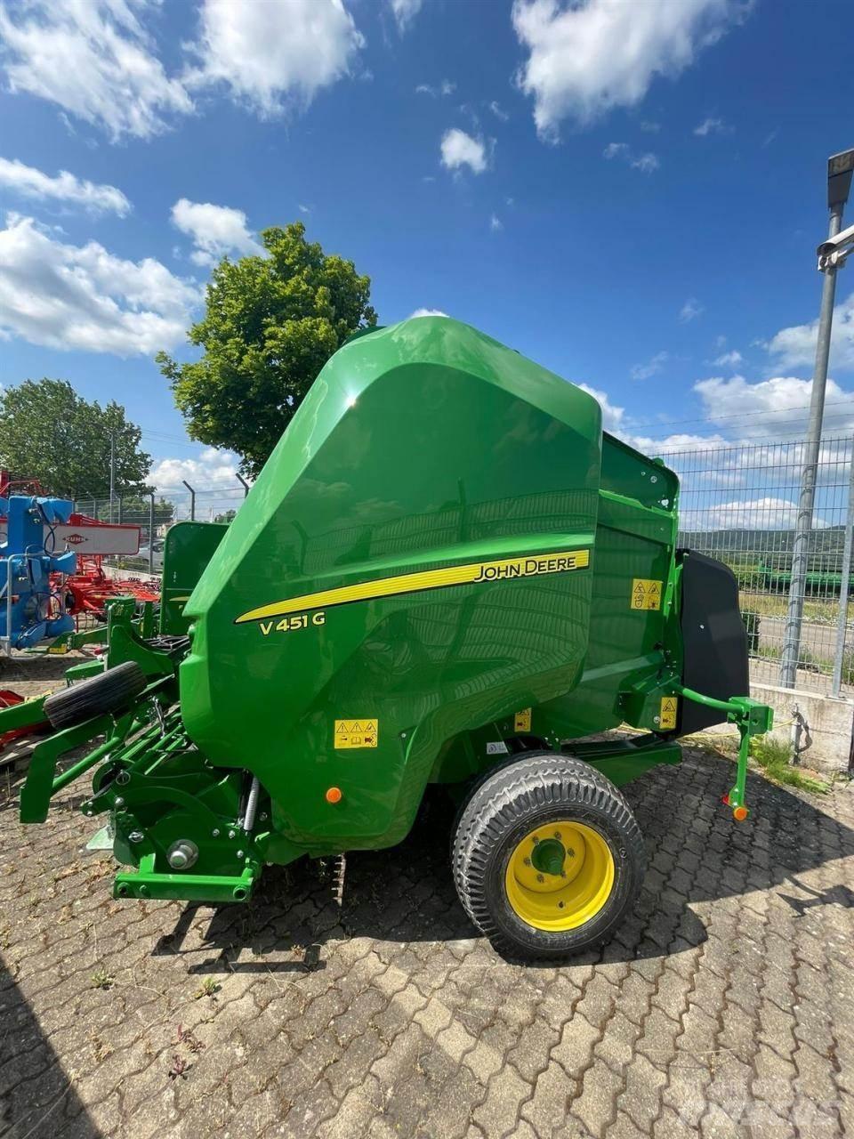 John Deere V451G Ritinių presai