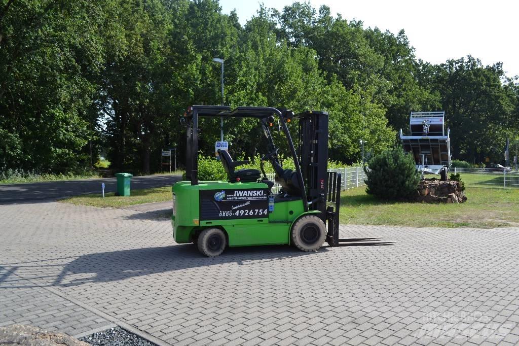 Hyundai 32 B-7 Elektriniai šakiniai krautuvai