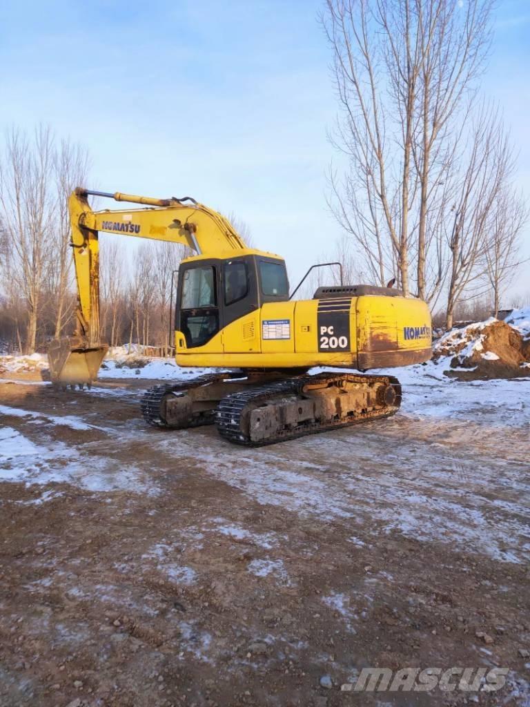 Komatsu PC 200-7 Vikšriniai ekskavatoriai
