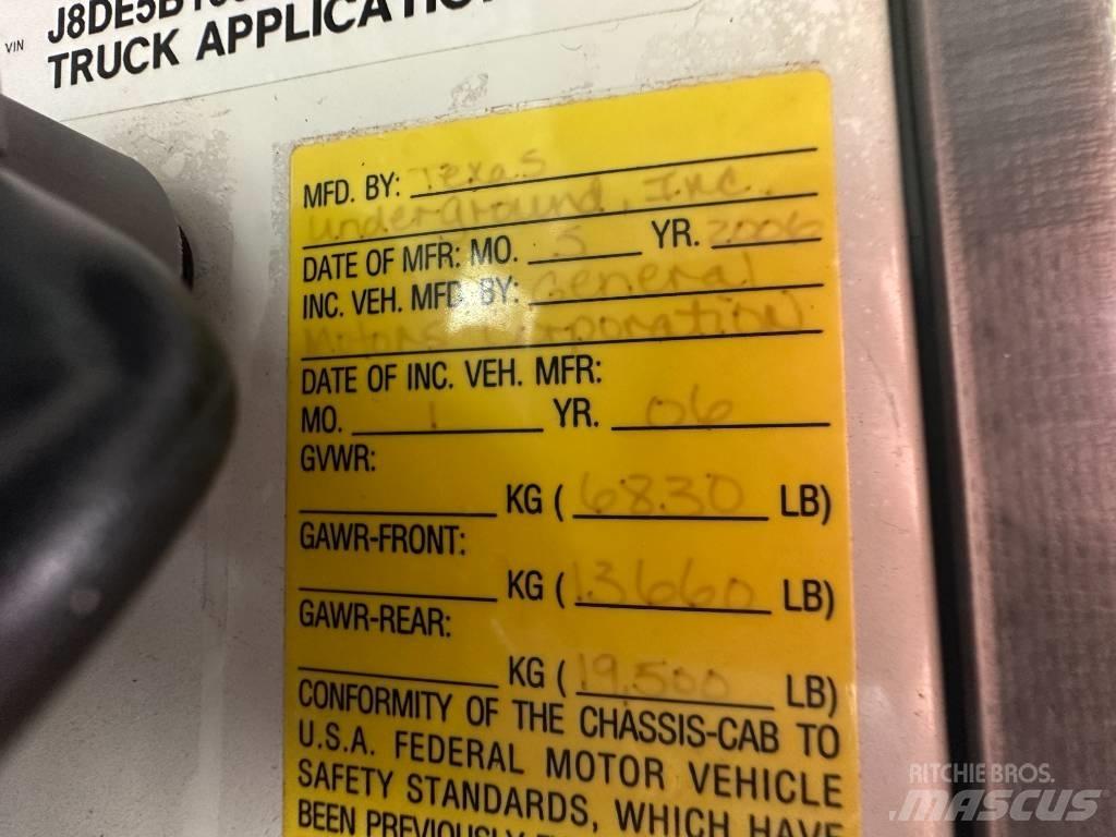GMC W 5500 HD Kombinuotos paskirties / vakuuminiai sunkvežimiai