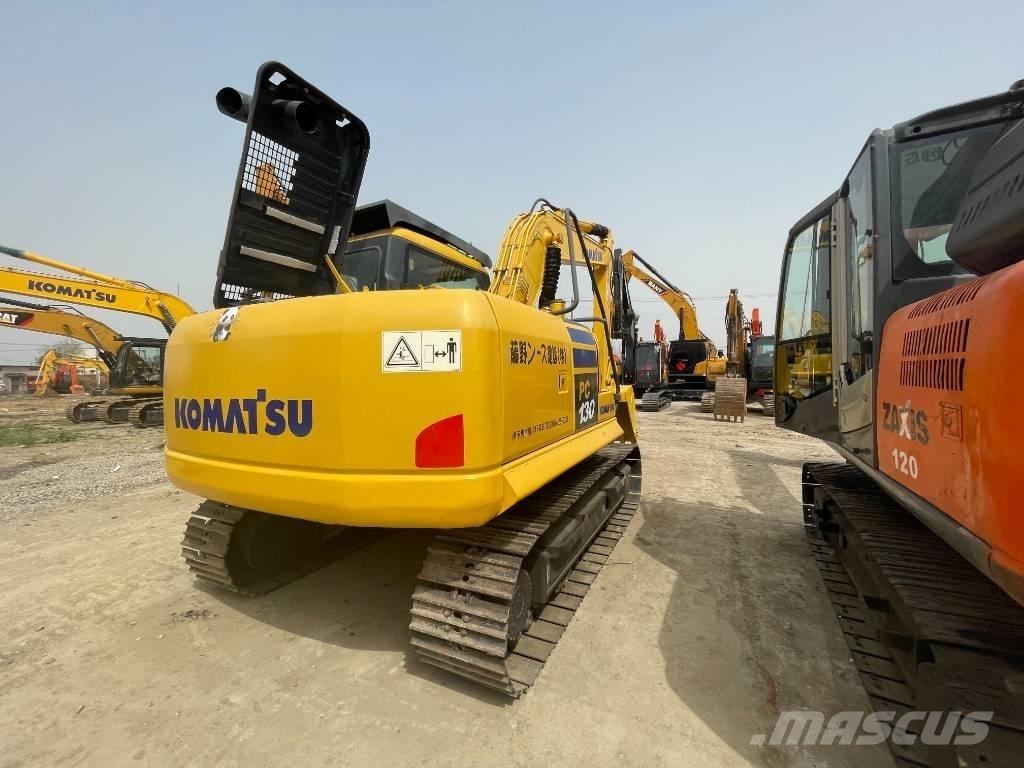 Komatsu PC 130 Vikšriniai ekskavatoriai
