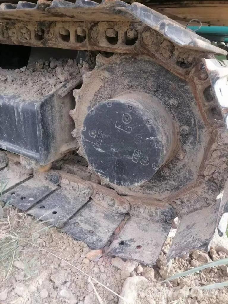 CAT 307E2 Vidutinės galios ekskavatoriai 7-12 t