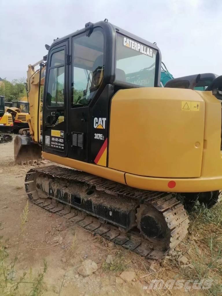 CAT 307E2 Vidutinės galios ekskavatoriai 7-12 t