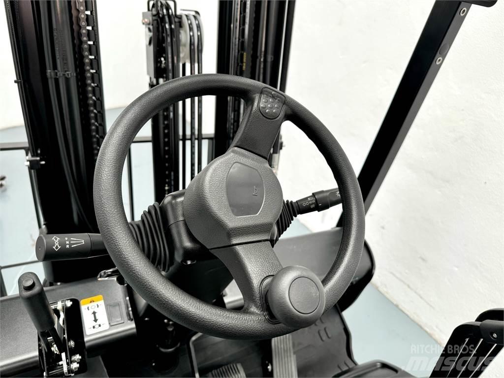  CPD15TVL Elektriniai šakiniai krautuvai