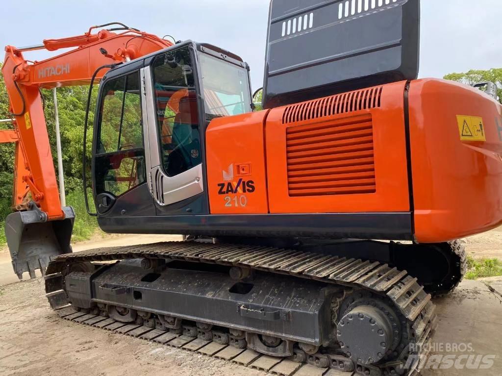 Hitachi ZX 210 Vikšriniai ekskavatoriai