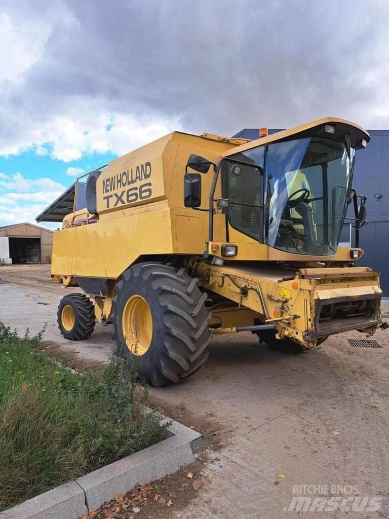New Holland TX 66 Derliaus nuėmimo kombainai
