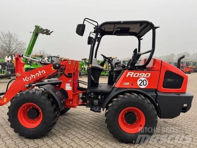 Kubota R 090 Naudoti ratiniai krautuvai