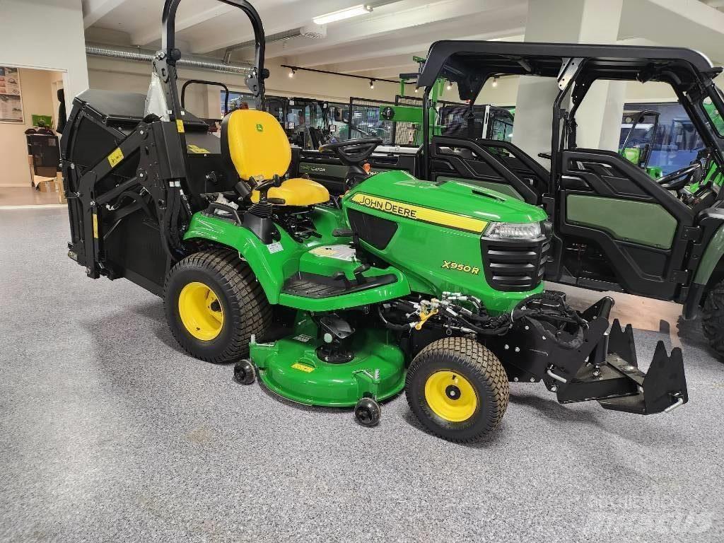John Deere 950R Sodo traktoriukai-vejapjovės