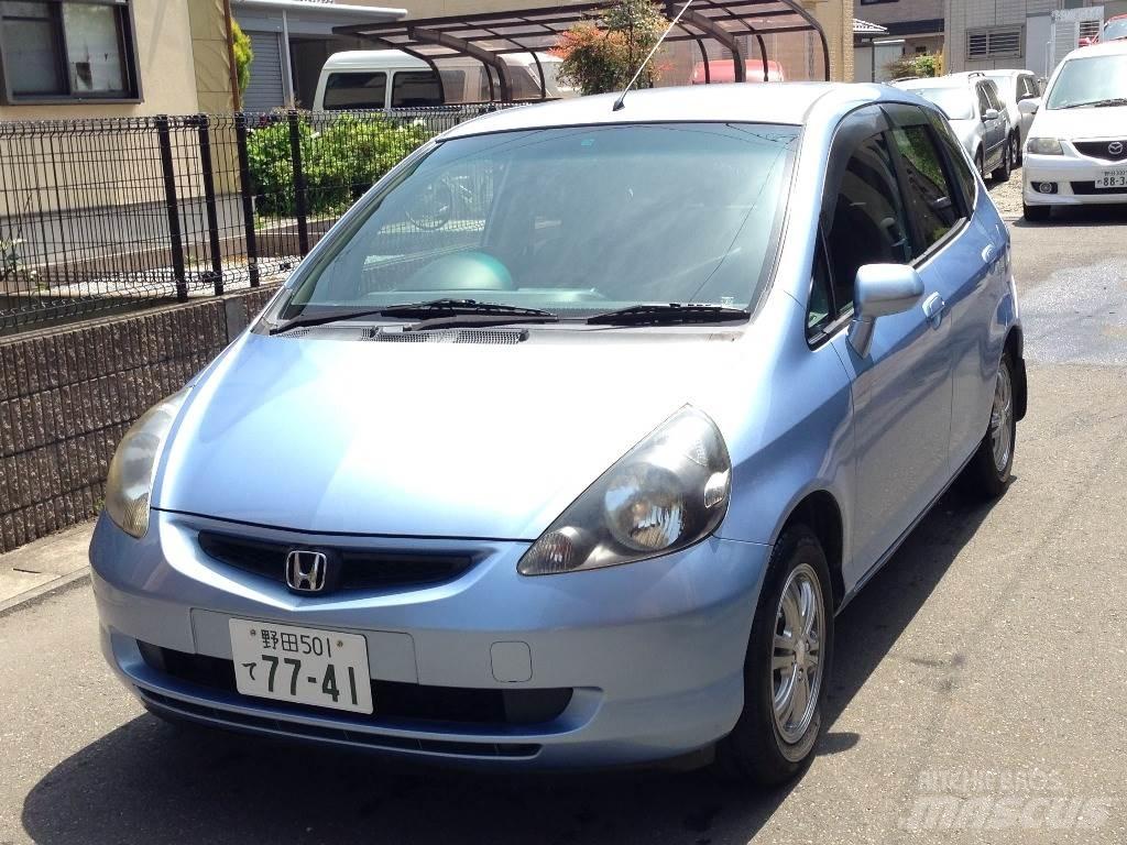 Honda LA-GD1 Lengvieji automobiliai