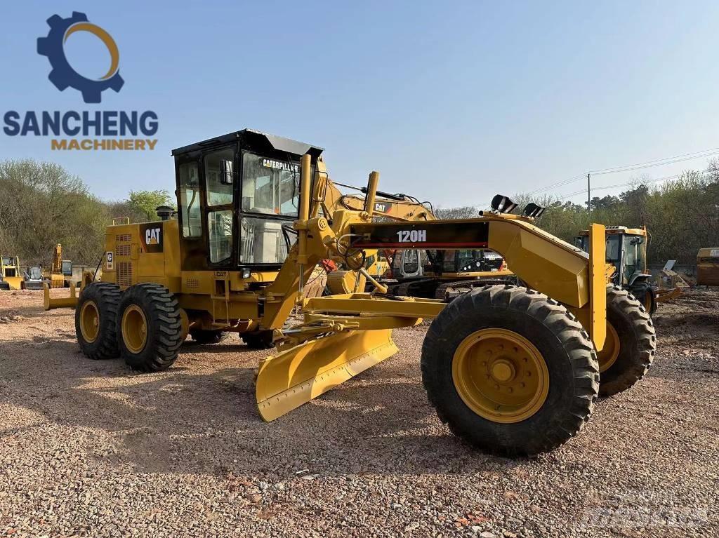 CAT 120 H Greideriai