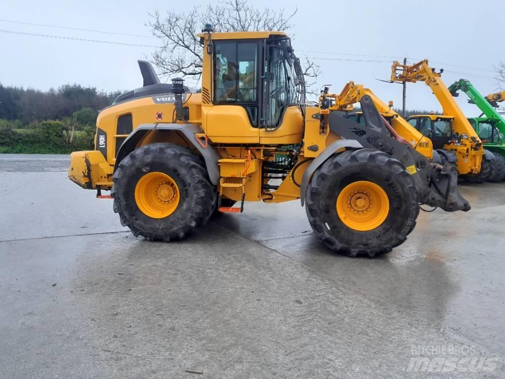 Volvo L 90 H Naudoti ratiniai krautuvai