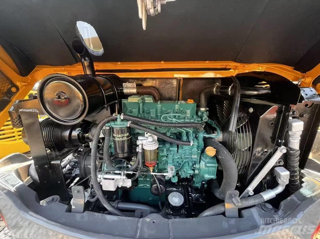 Volvo EC60 Vikšriniai ekskavatoriai