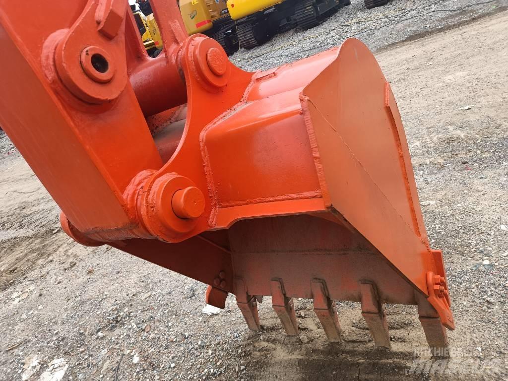 Hitachi ZX 70 Vikšriniai ekskavatoriai