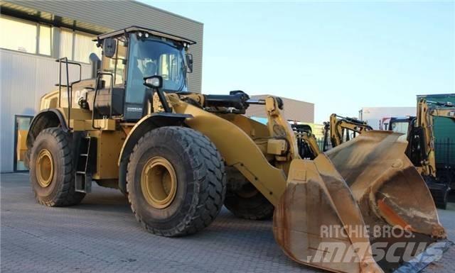 CAT 966M Naudoti ratiniai krautuvai
