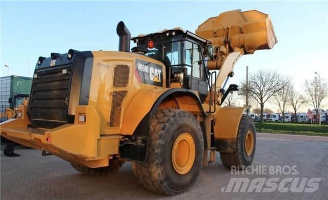 CAT 966M Naudoti ratiniai krautuvai