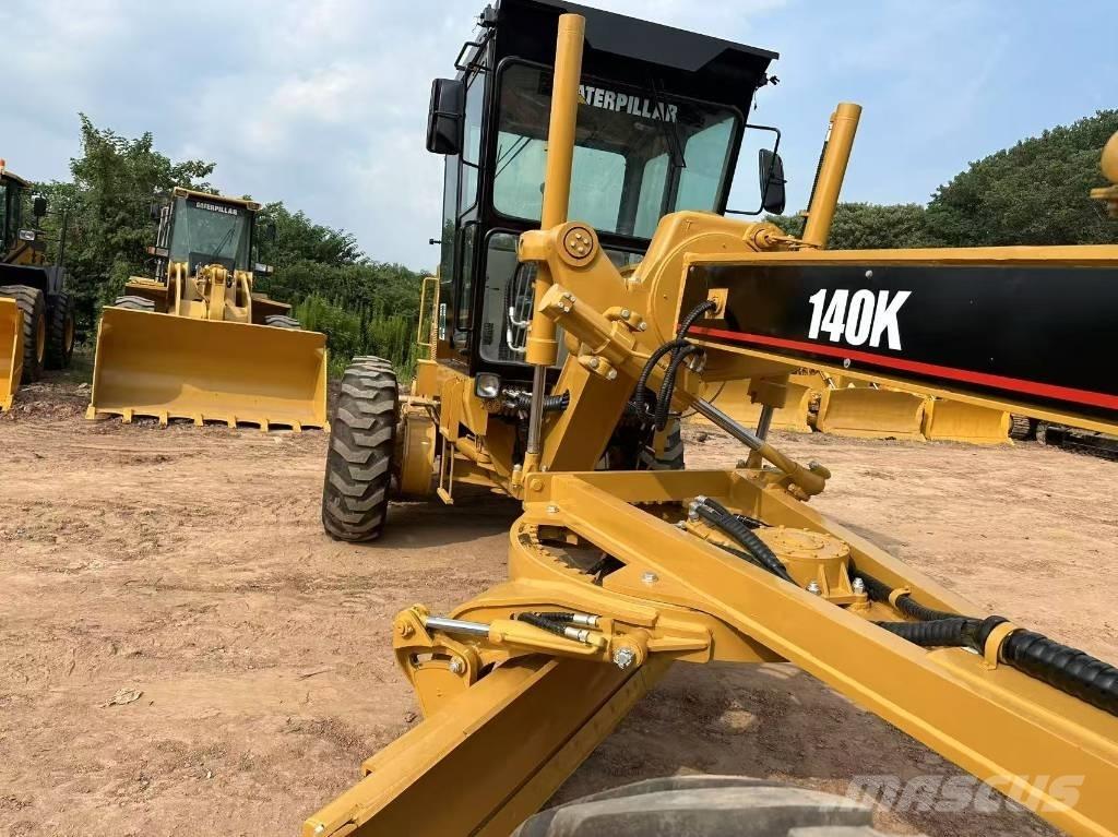 CAT 140 K Greideriai