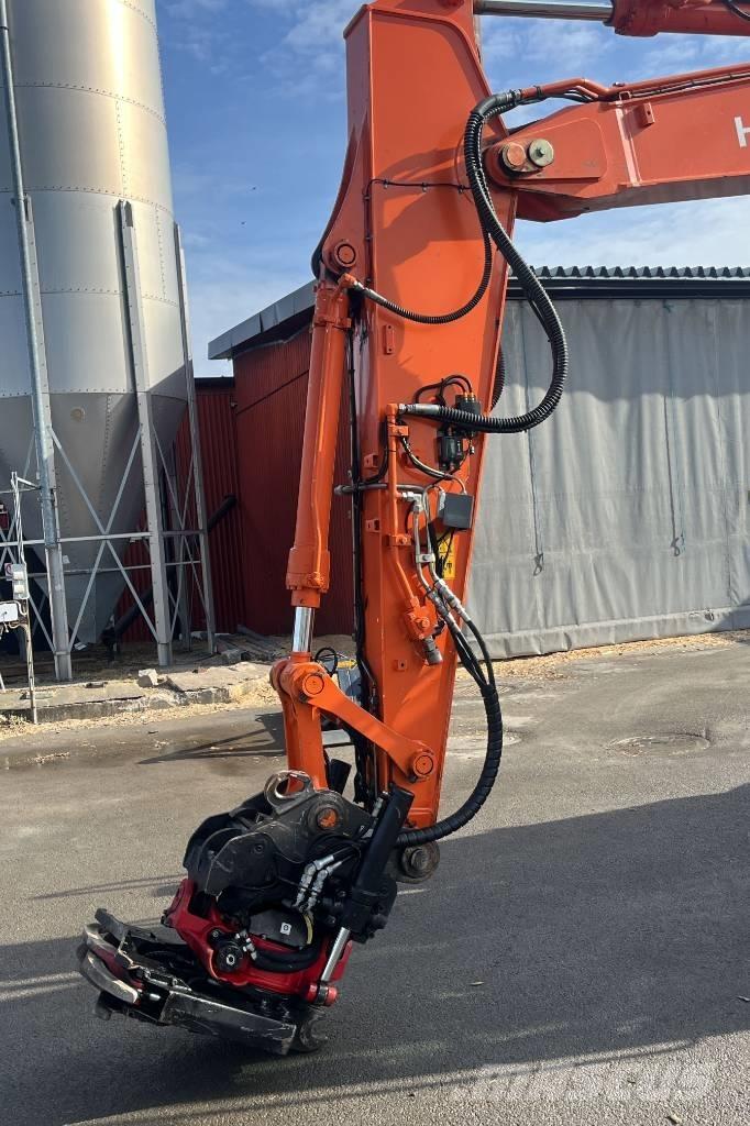 Hitachi ZX 140 W-5 Ratiniai ekskavatoriai