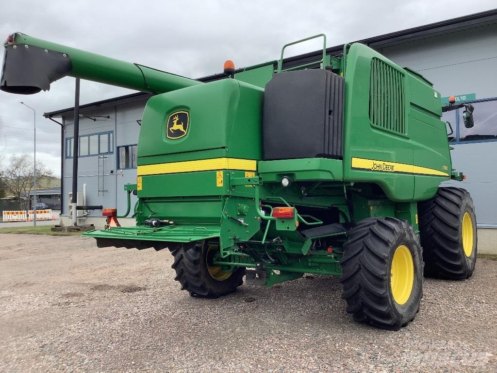 John Deere T560 Derliaus nuėmimo kombainai