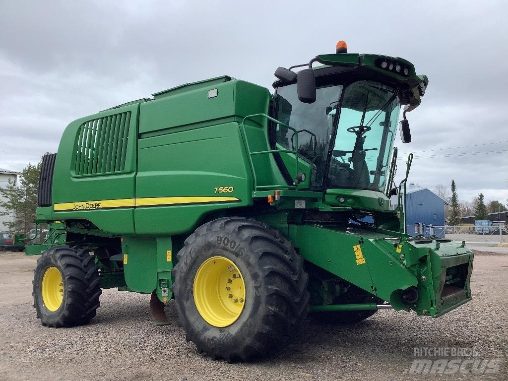 John Deere T560 Derliaus nuėmimo kombainai