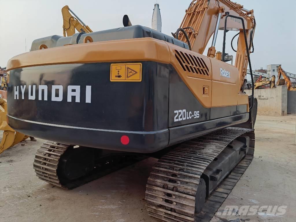 Hyundai 220LC-9S Vikšriniai ekskavatoriai