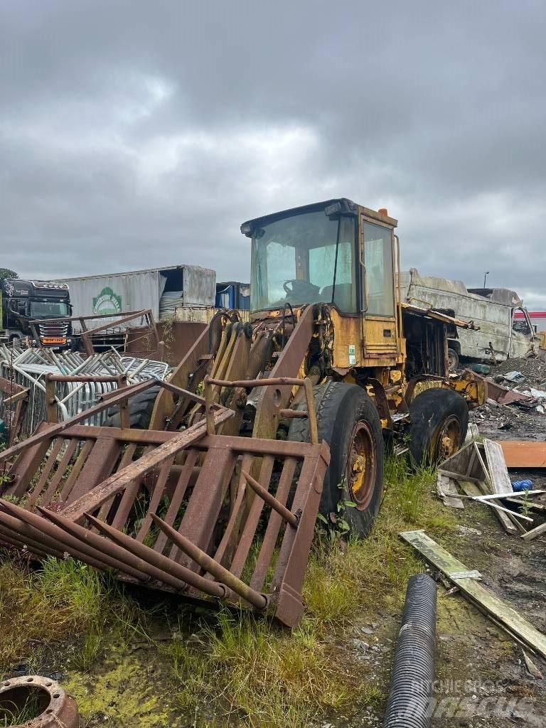 Volvo L 70 B Naudoti ratiniai krautuvai