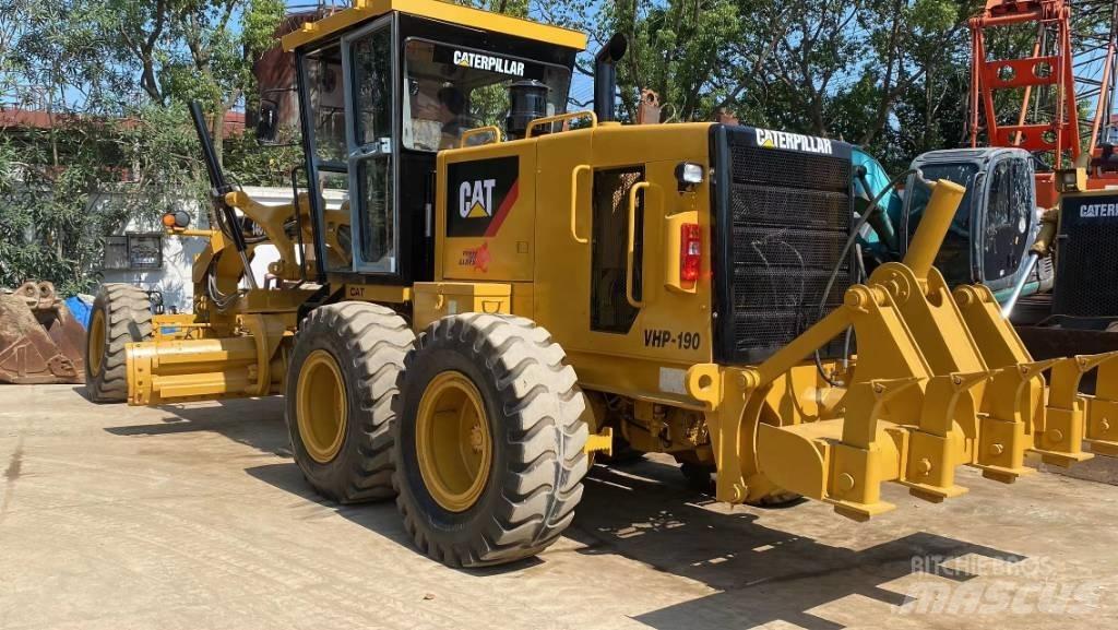 CAT 140 K Greideriai