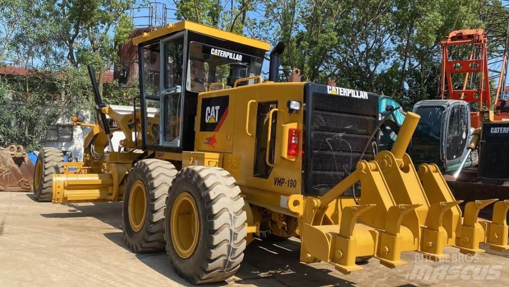 CAT 140 K Greideriai