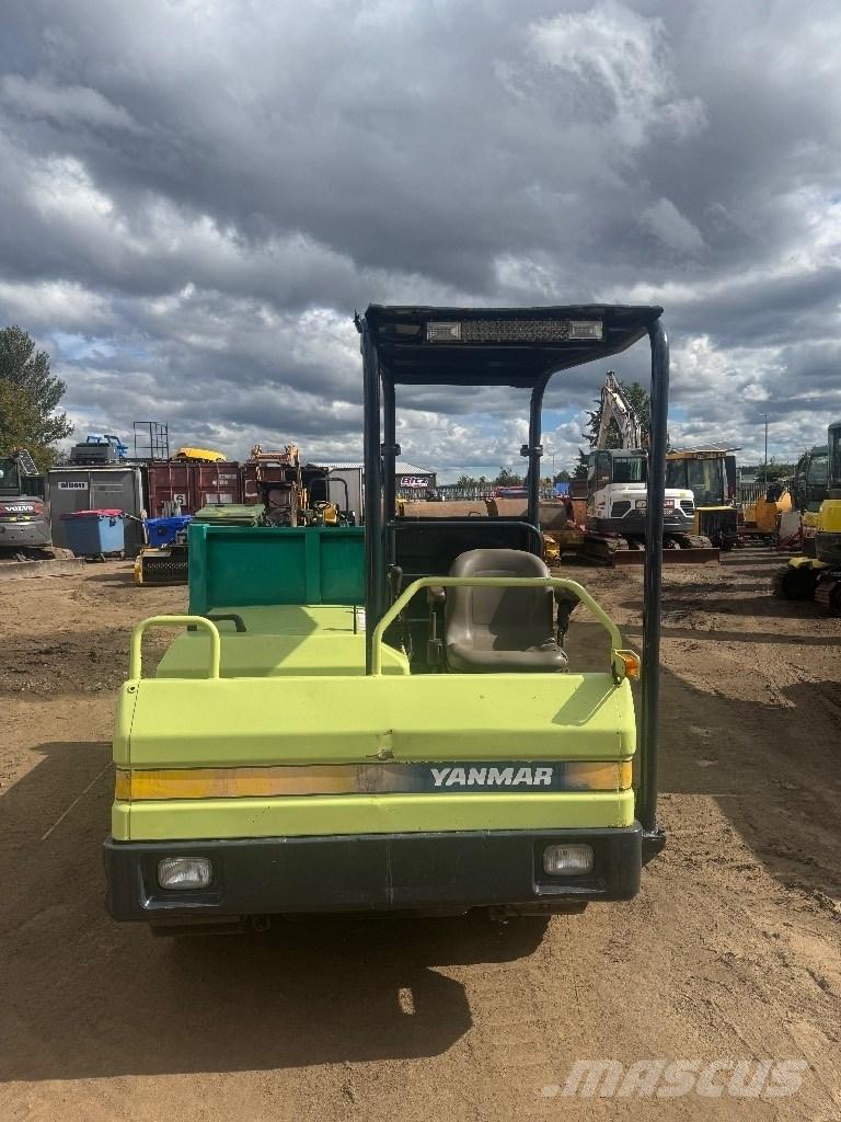 Yanmar C 30 Vikšrinė savivartė technika