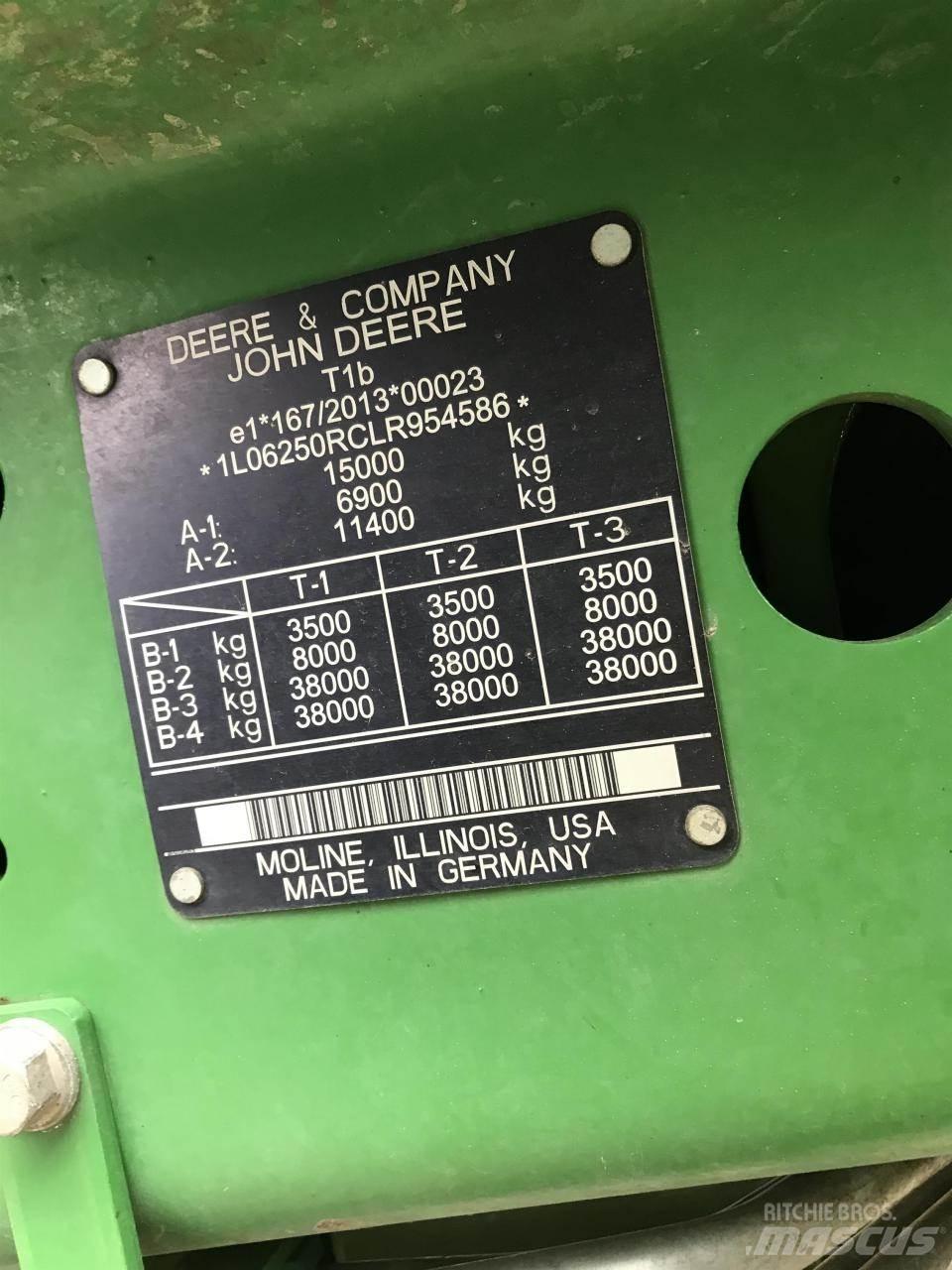 John Deere 6250R Traktoriai