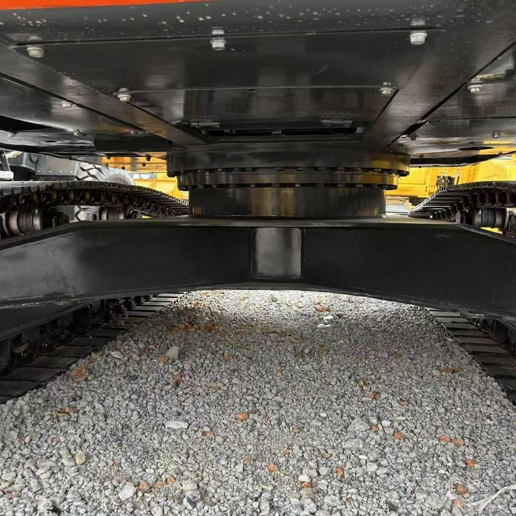 Doosan 300LC-9C Vikšriniai ekskavatoriai