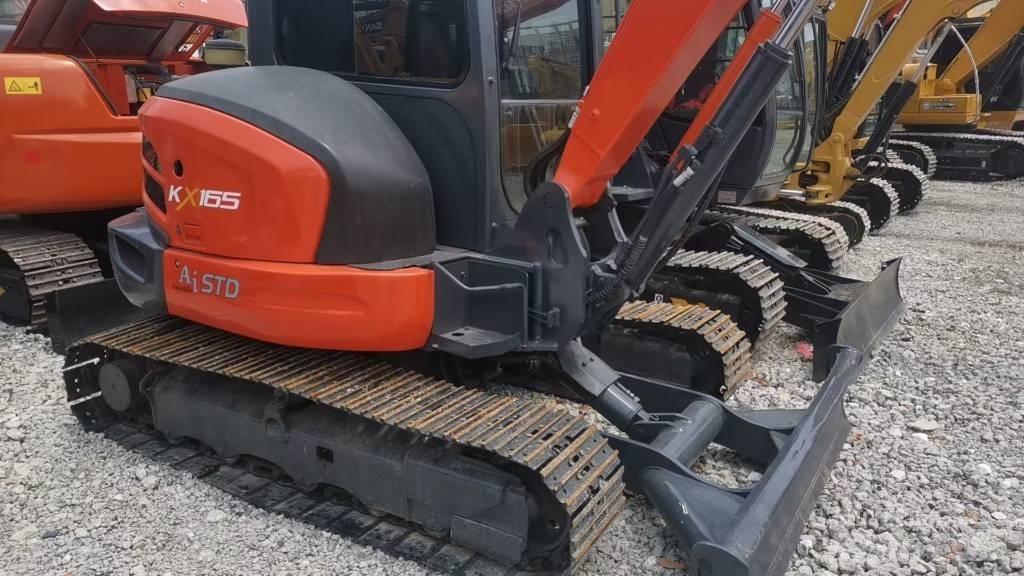 Kubota KX165 Vikšriniai ekskavatoriai
