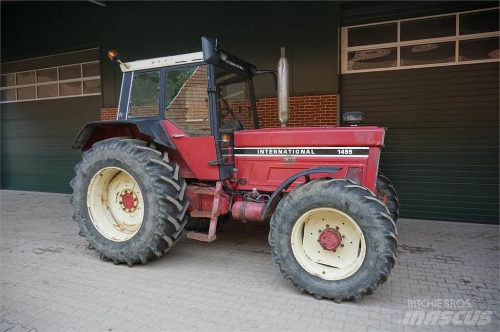 Case IH IHC 1455 Traktoriai