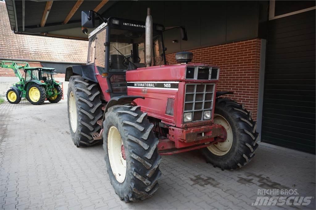 Case IH IHC 1455 Traktoriai
