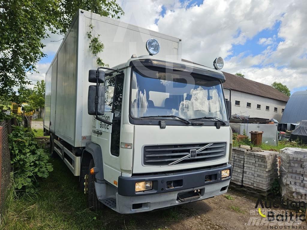 Volvo FL615 Sunkvežimiai su dengtu kėbulu
