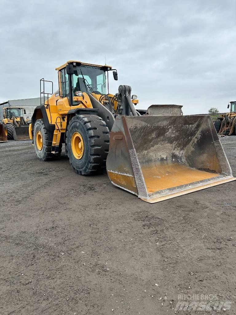 Volvo L 180 H Naudoti ratiniai krautuvai