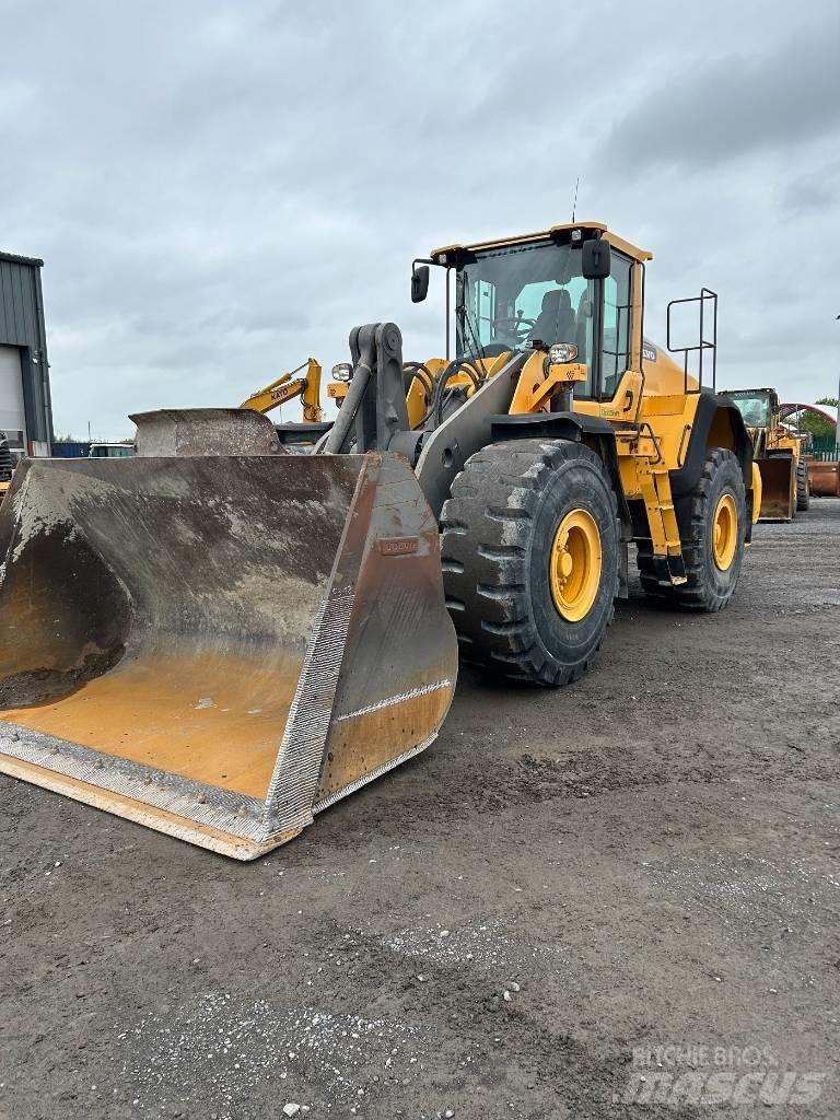 Volvo L 180 H Naudoti ratiniai krautuvai