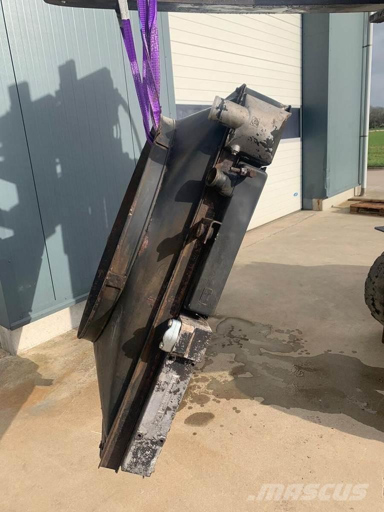 Liebherr A932 Radiatoriai