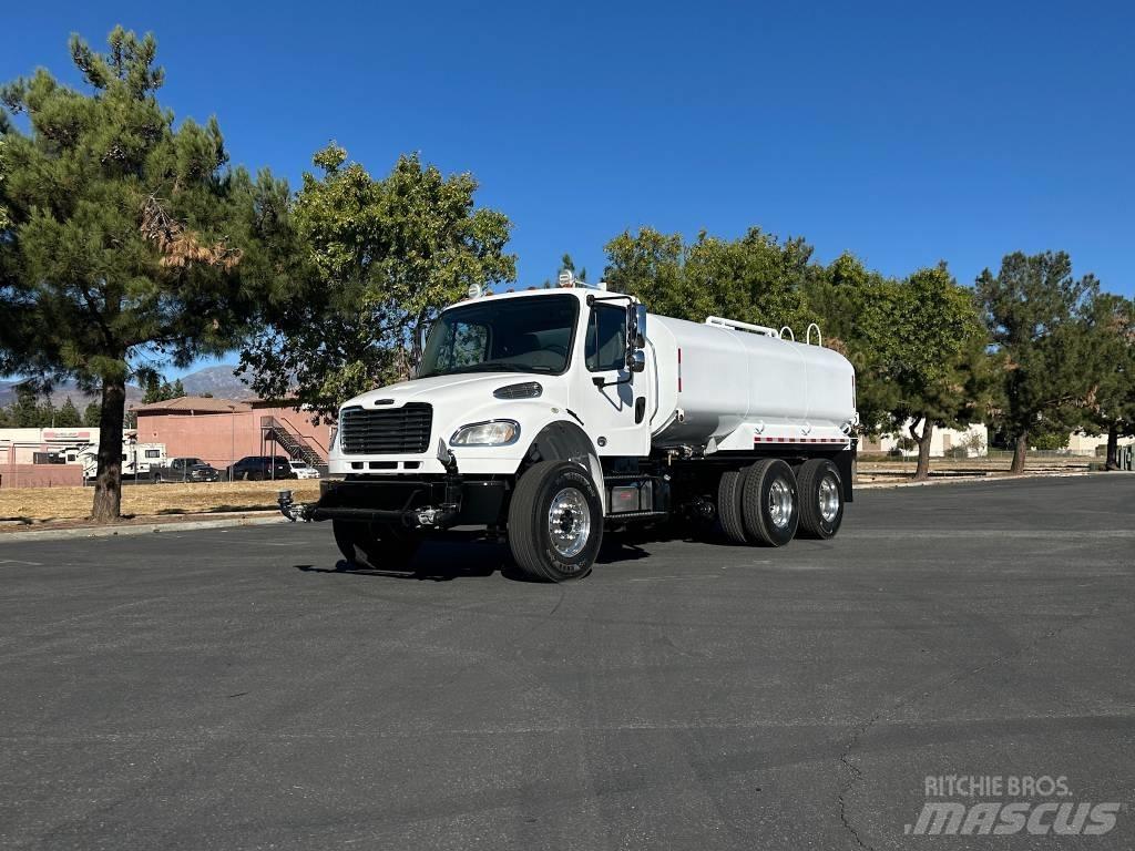 Freightliner M2 Vandens sunkvežimiai